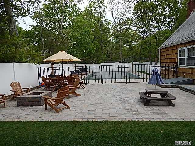 39 Ocean Ave, E. Quogue, NY 11942