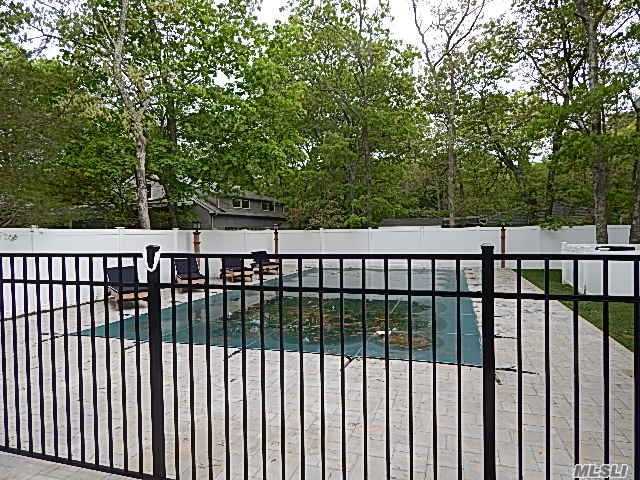 39 Ocean Ave, E. Quogue, NY 11942