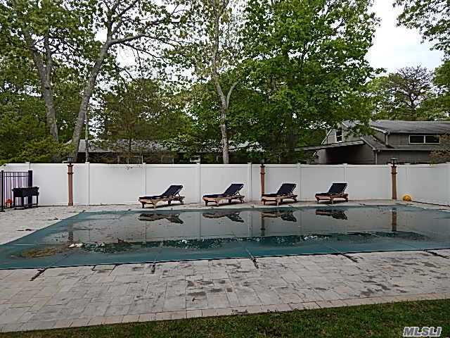 39 Ocean Ave, E. Quogue, NY 11942