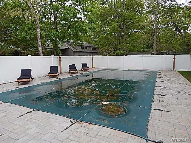 39 Ocean Ave, E. Quogue, NY 11942
