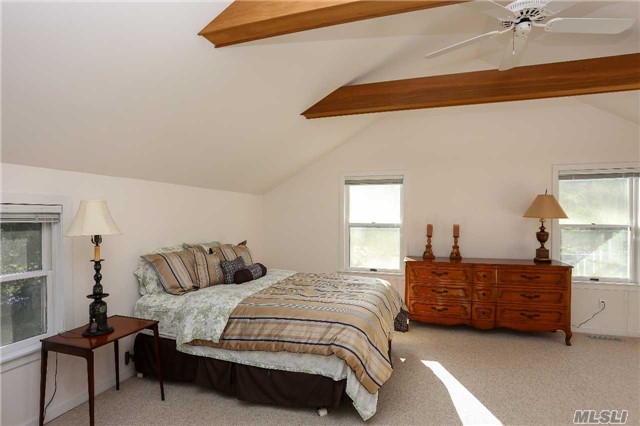 12 Groveland Ave, E. Quogue, NY 11942