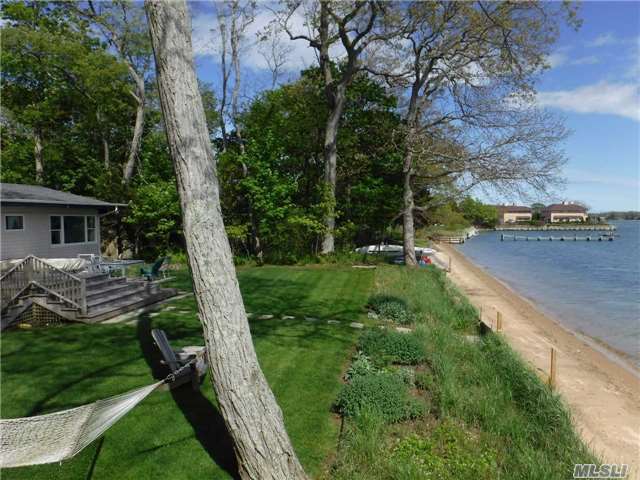 1750 9th Aka Pipes Co St, Greenport, NY 11944