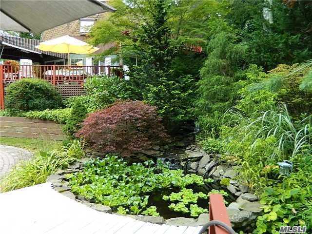 23 Tanglewood Trl, Hampton Bays, NY 11946