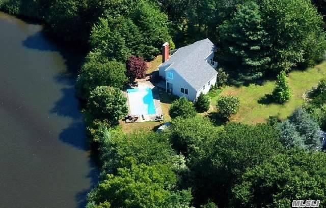 10 4th St, Jamesport, NY 11947
