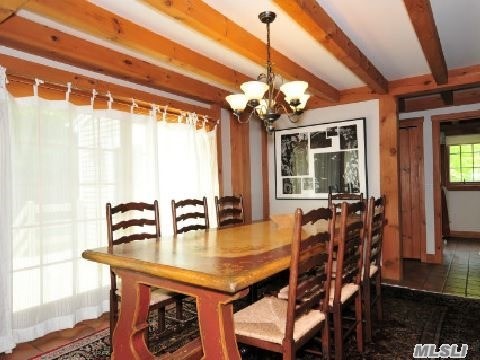4252 Grand Ave, Mattituck, NY 11952