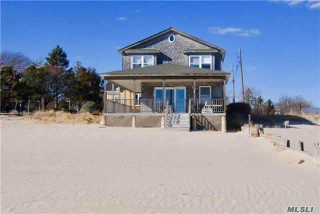 35 2nd St, New Suffolk, NY 11956