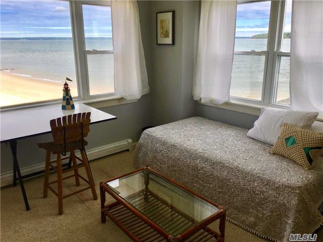 35 2nd St, New Suffolk, NY 11956
