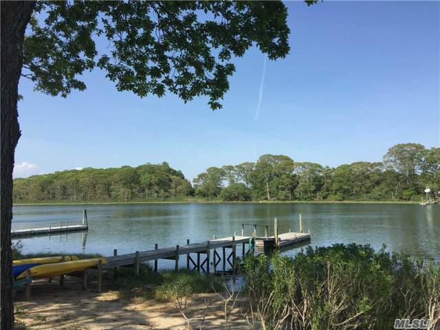2875 Wells Rd, Peconic, NY 11958