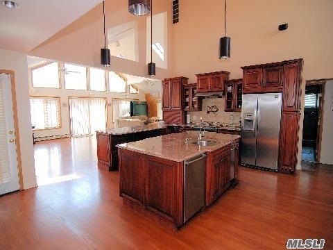 1205 Lake Dr, Southold, NY 11971