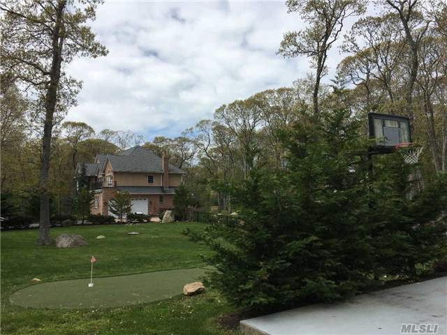 1820 N Kenneys, Southold, NY 11971