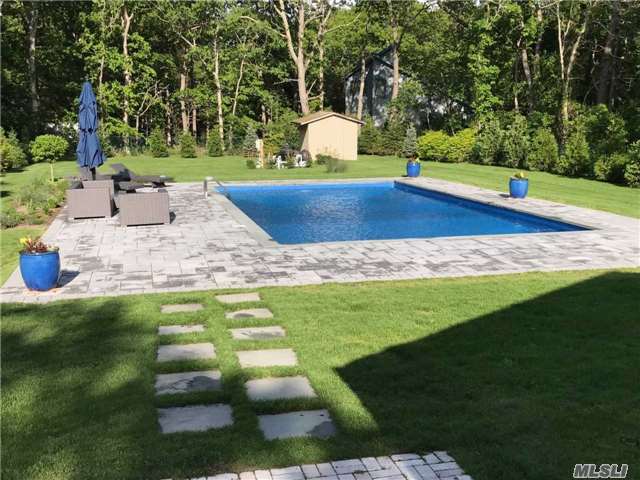 32 Rogers Ave, Westhampton Bch, NY 11978