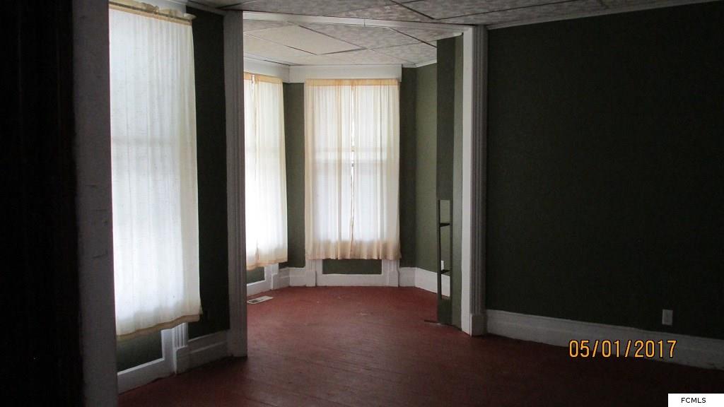 20 Academy St, Amsterdam, NY 12010