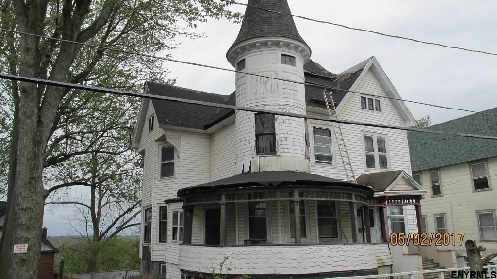 20 ACADEMY ST, Amsterdam, NY 12010