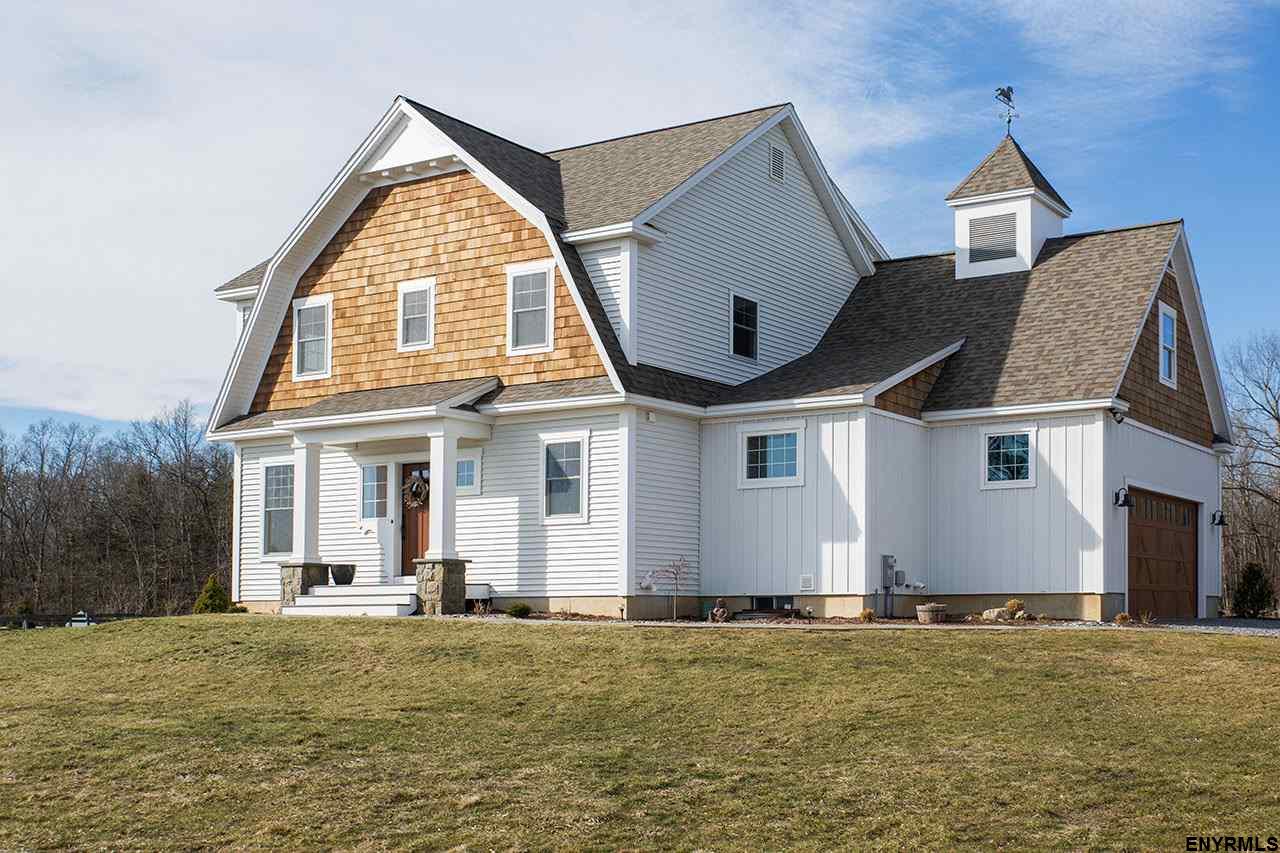 5a SARATOGA FARM RD, Malta, NY 12020