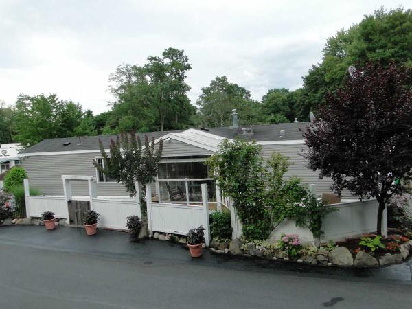 East Park Mobile Home Park 132 E Market StLot 17Hyde Park, NY 12538
