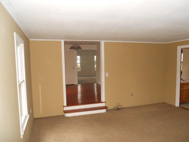 40 Orville StGlens Falls, NY, 12801Warren County