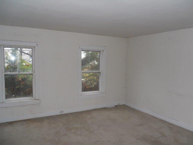 40 Orville StGlens Falls, NY, 12801Warren County
