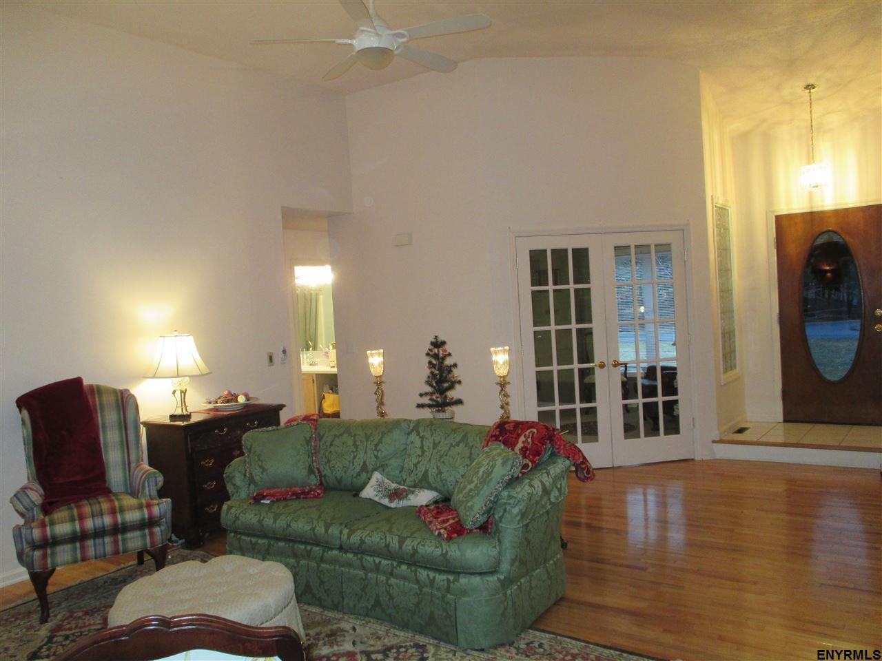 2 GICKAWAY, Wilton, NY 12866