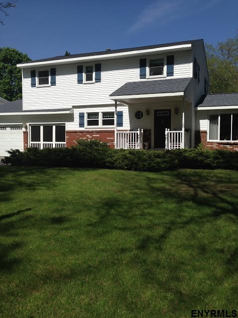 10 LEXINGTON RD, Saratoga, NY 12866