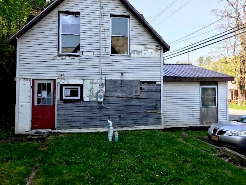 3740 Main St, Willsboro, NY 12996