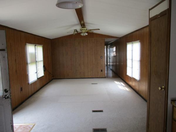Roxbury Estates 852 U.S. Route 11Central Square, NY 13036