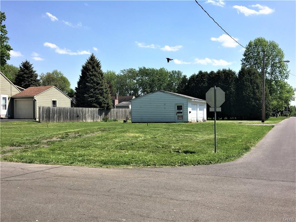 231 Leonard Street, Salina, NY 13211