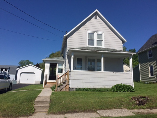 8 Pine Street, Massena, NY 13662