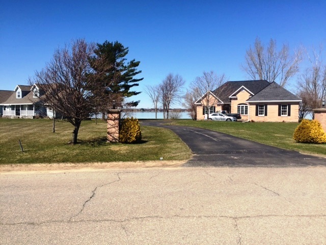 St Lawrence Crescent, Waddington, NY 13694