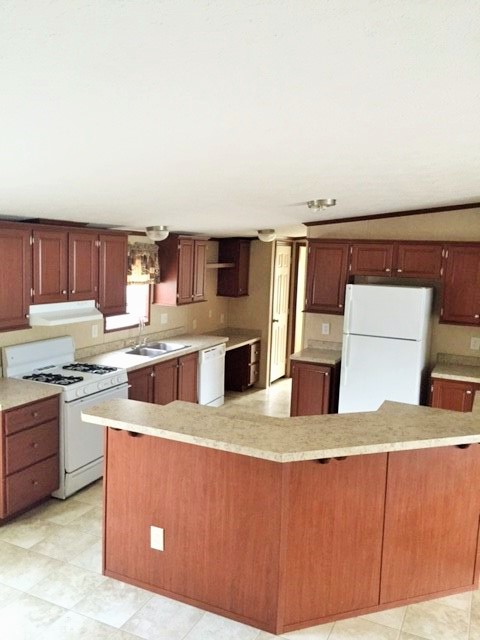 Applegrove MHC, LLC 3207 Pratt Road, Lot 74Batavia, NY 14020