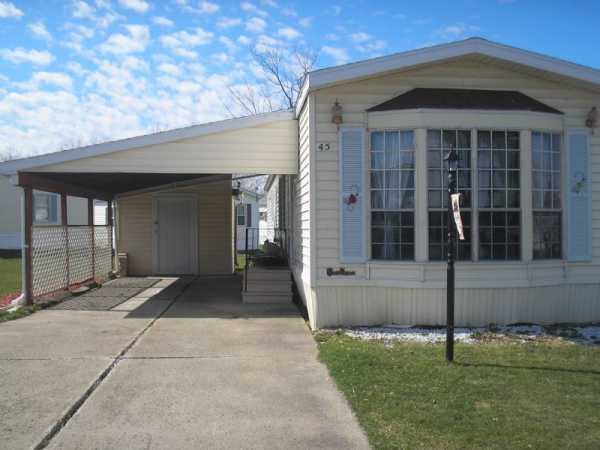 Eaglecrest Estates 45 Brookridge Dr.Hamburg, NY 14075