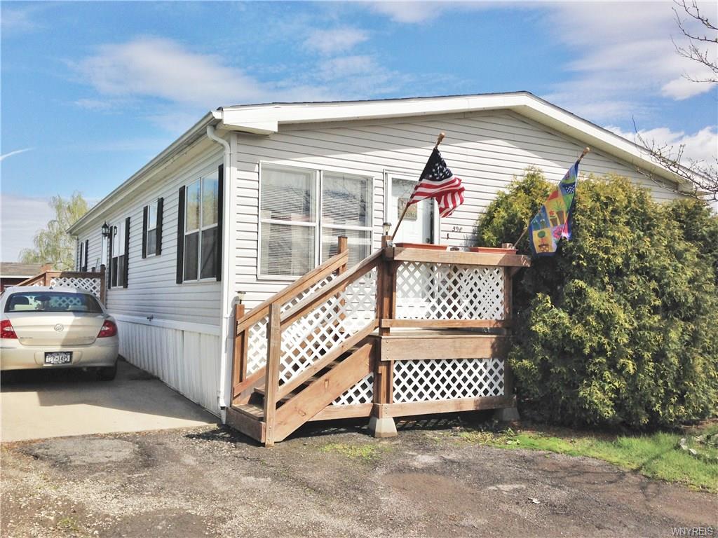 598 Birchwood Dr., Lockport, NY 14094
