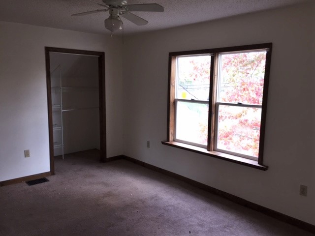 654 91st StreetNiagara Falls, NY, 14304Niagara County