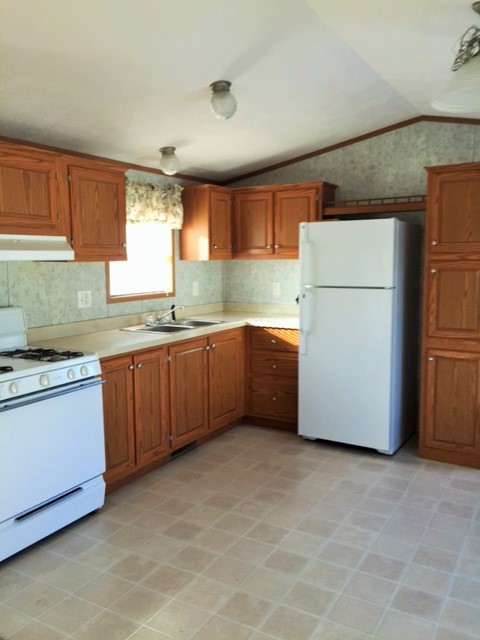 Bloomdale MHC, LLC 19 Bloomdale MHPBloomfield, NY 14469