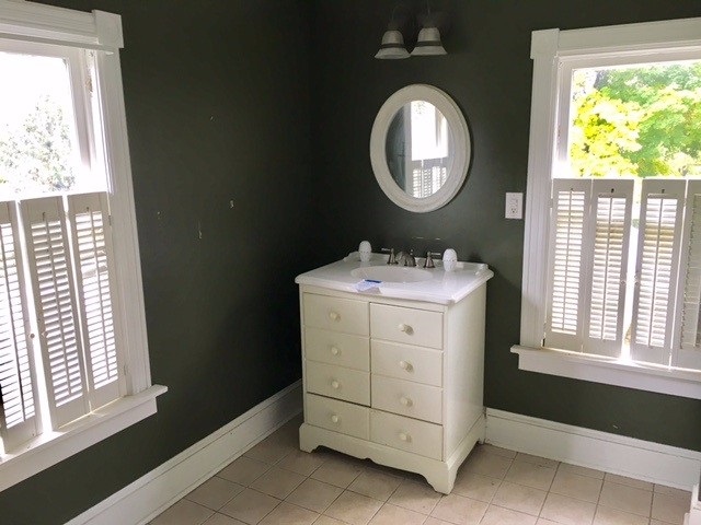 105 Elm StNewark, NY, 14513Wayne County