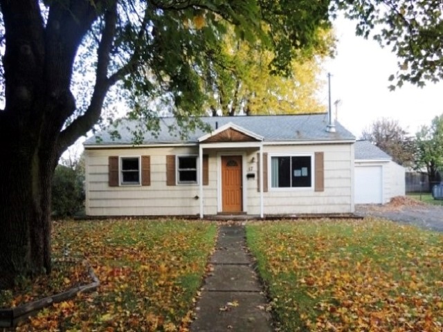 17 Beechcraft DrGates, NY, 14606Monroe County