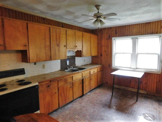 208 Allen StElmira, NY, 14904Chemung County