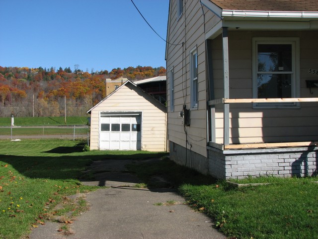 419 Charlesmont RdElmira, NY, 14904Chemung County