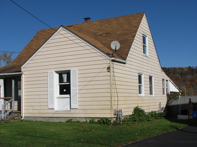 419 Charlesmont RdElmira, NY, 14904Chemung County