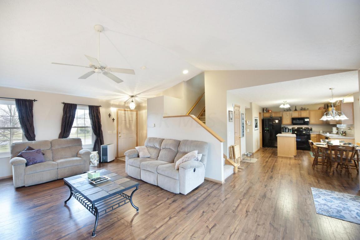 136 Brenden Loop, Delaware, OH 43015