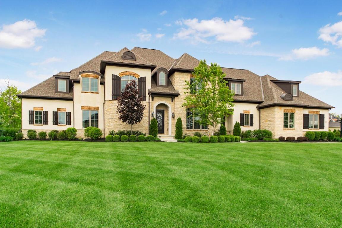 2023 Woodland Hall Drive, Delaware, OH 43015