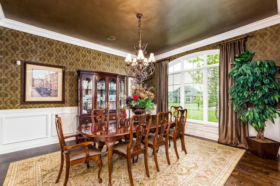 2023 Woodland Hall Drive, Delaware, OH 43015