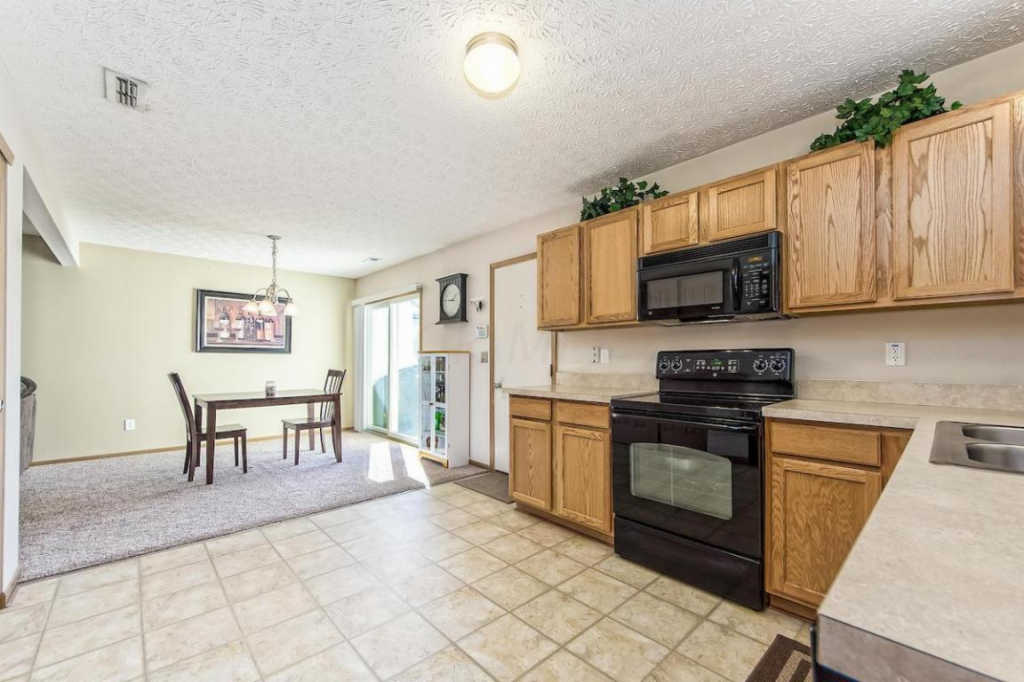 5523 Holly River Avenue, Dublin, OH 43016
