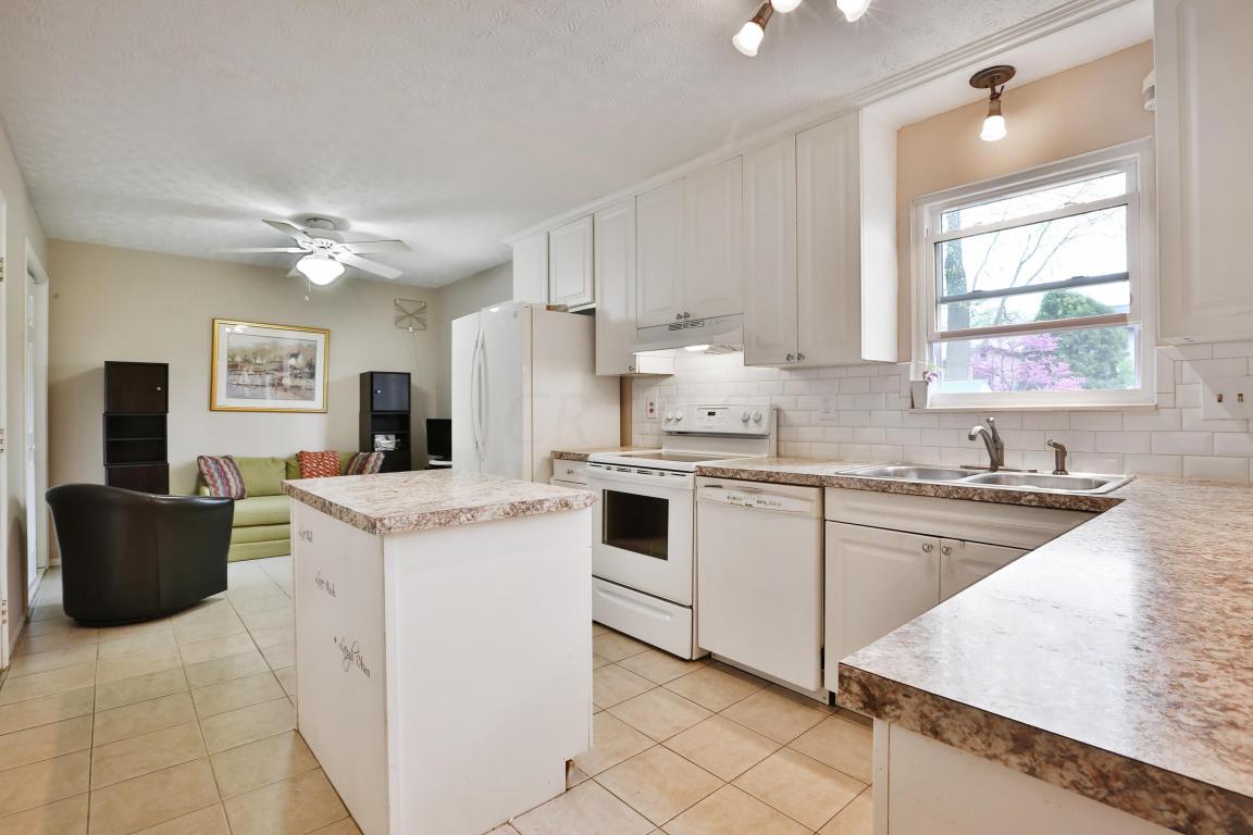 6078 Renfield Drive, Dublin, OH 43017