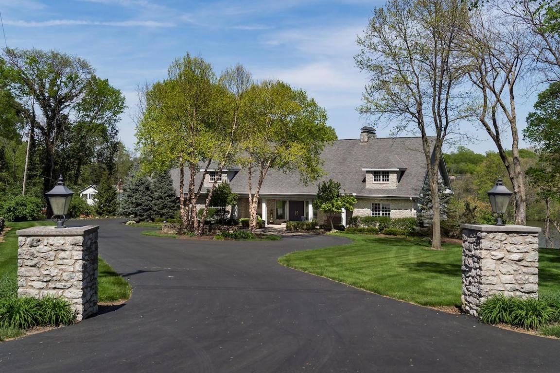 5290 Locust Hill Lane, Dublin, OH 43017