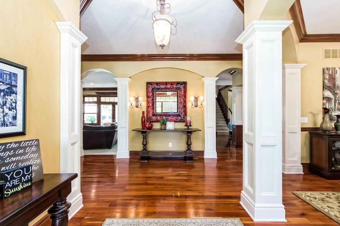8101 Tartan Fields Drive, Dublin, OH 43017