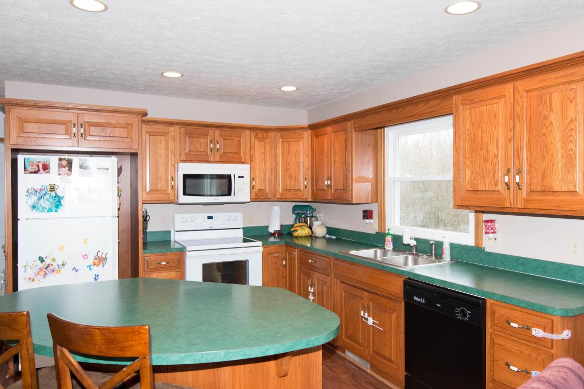 3601 Apple Valley Drive, Howard, OH 43028