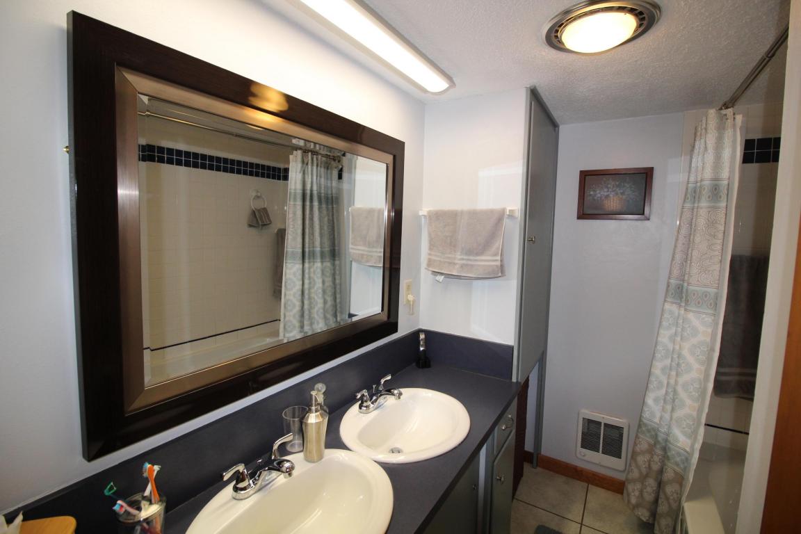 15704 Hillview Road, Marysville, OH 43040