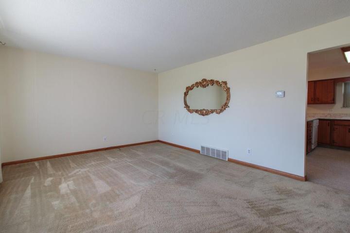 3385 Horns Hill Road, Newark, OH 43055