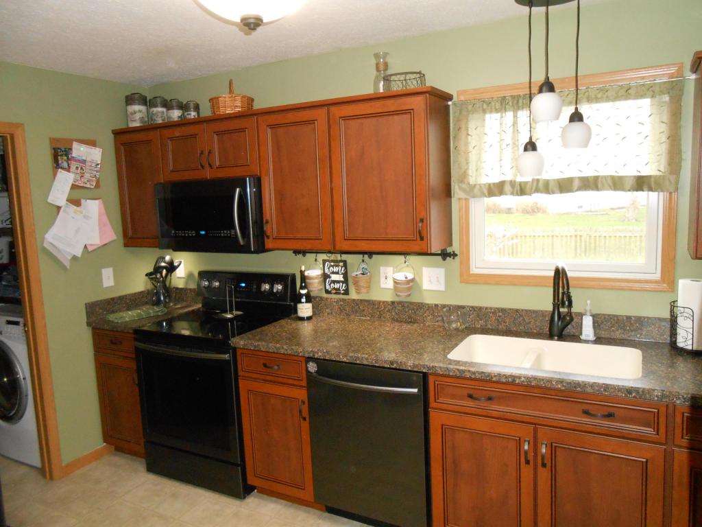 462 W Hunters Drive, Newark, OH 43055