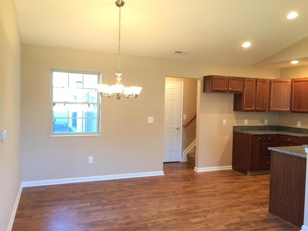 130 Hillview Court, Heath, OH 43056